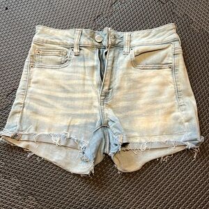 American Eagle Shorts
Size 6